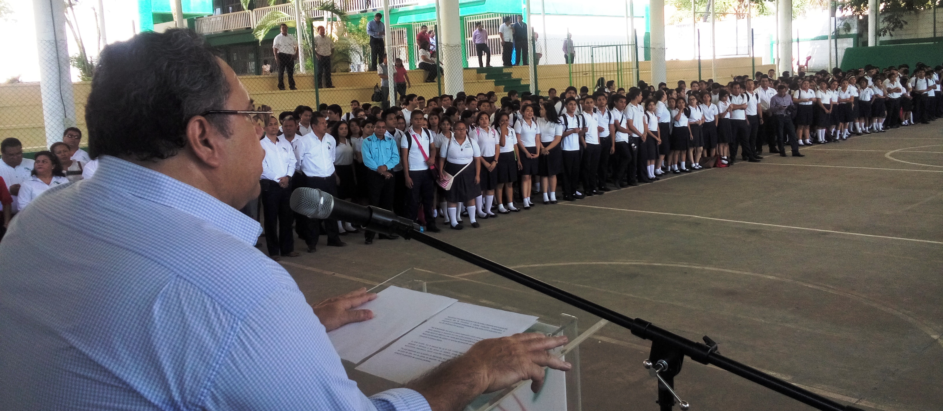 En el CECyTE Tabasco los alumnos consolidan su futuro.